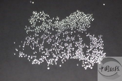 郊区金属表面处理厂喷砂玻璃微珠清理